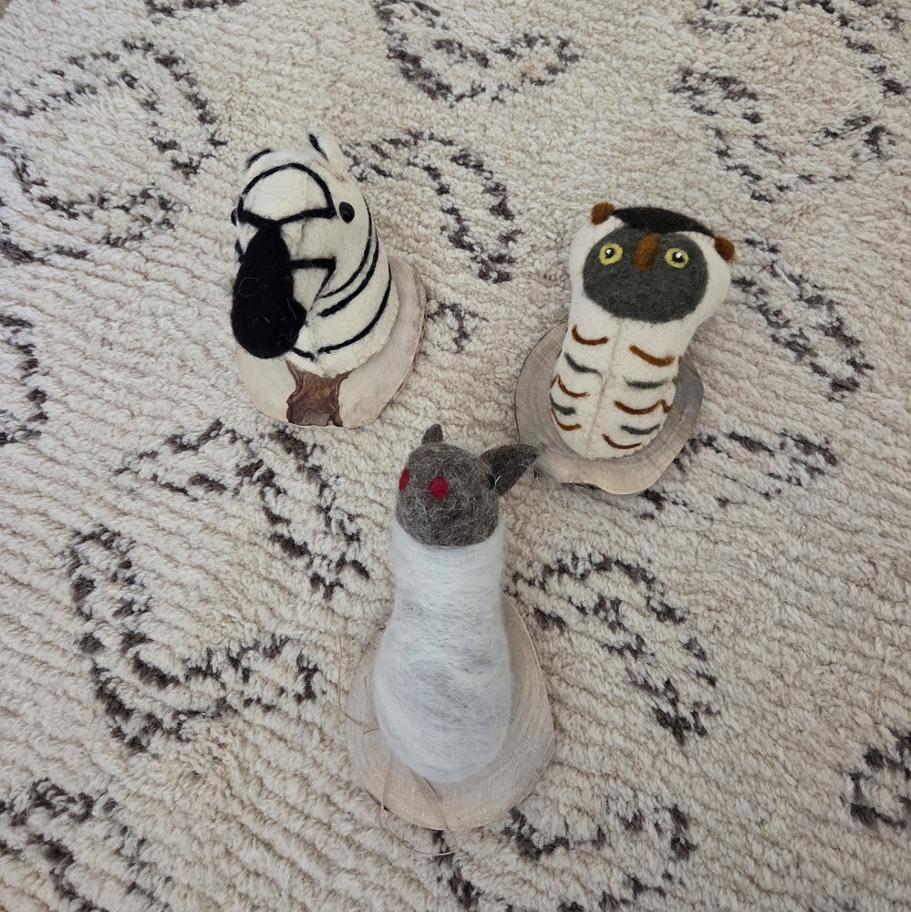 Bundle of 3 Wool hanging wall animals